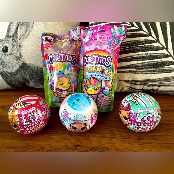 Lot of cutetitos and LOL Dolls - Picture 1 of 6